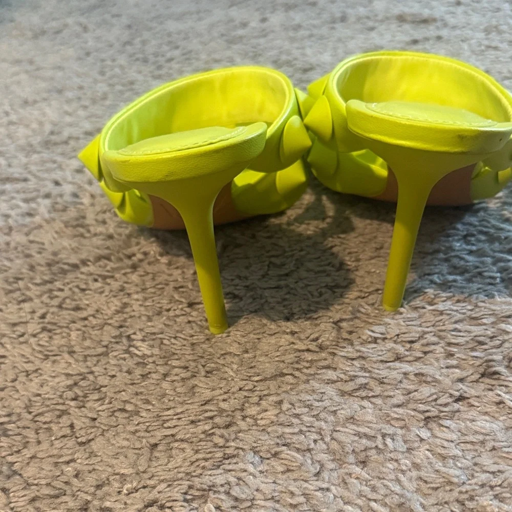 Zara Neon Yellow Studded Heels - Picture 4 of 6